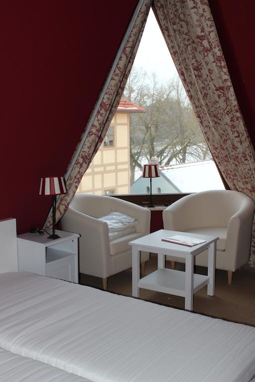 Hotel Zum Gondoliere Oranienbaum-Woerlitz الغرفة الصورة